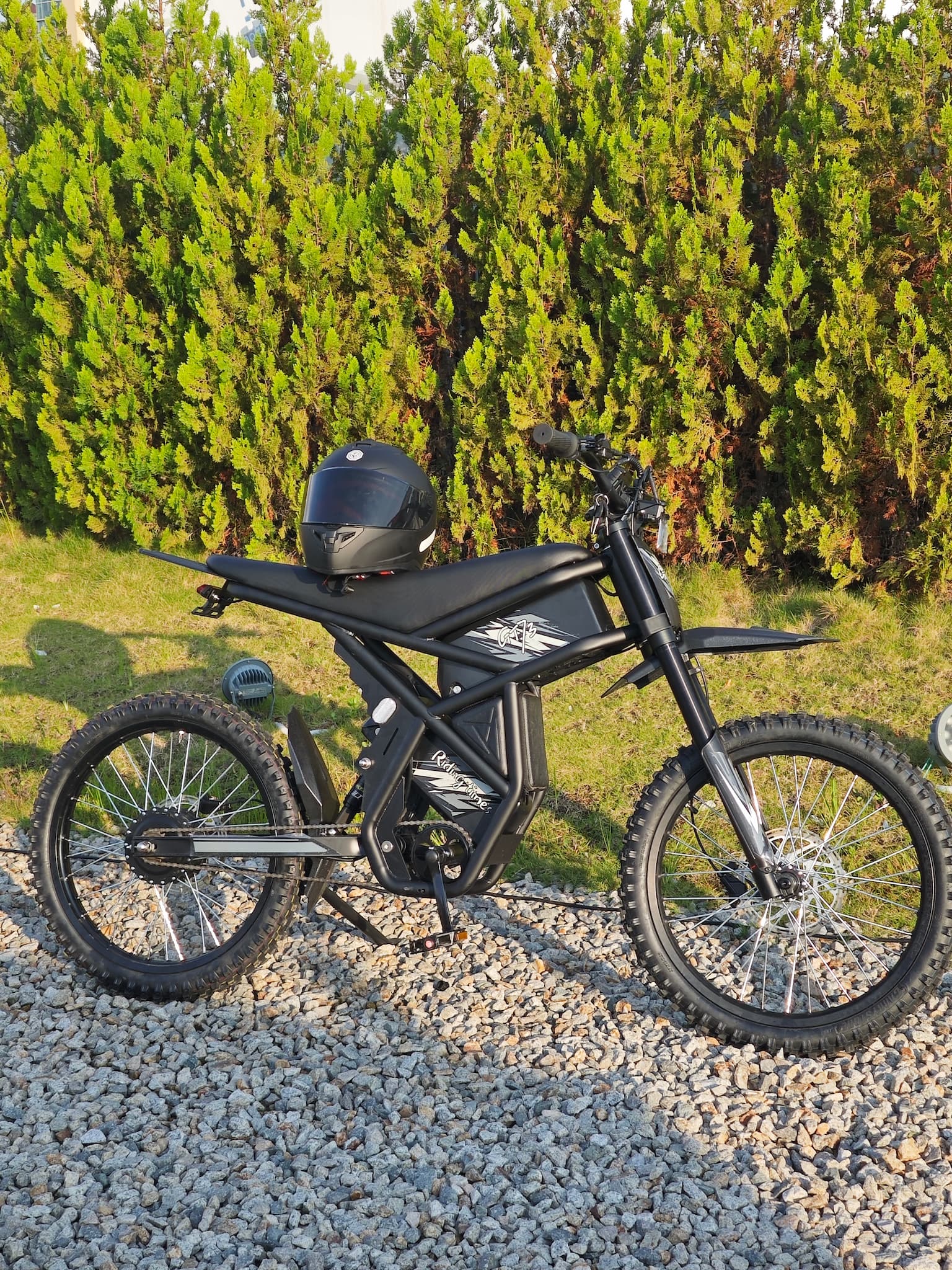 Riding Times GT73 с атмосферно осветление